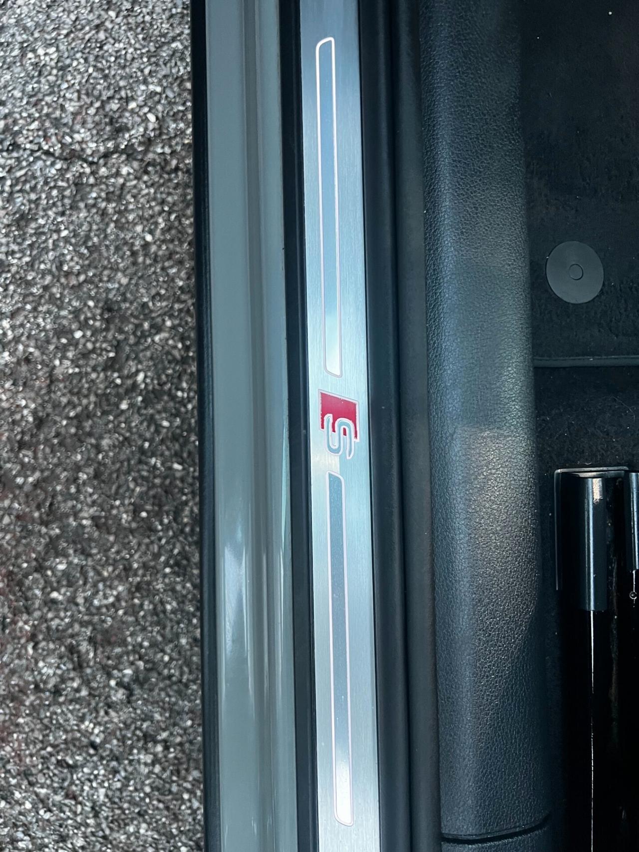 Audi Q2 1.6 TDI-S Line-Modello Edition