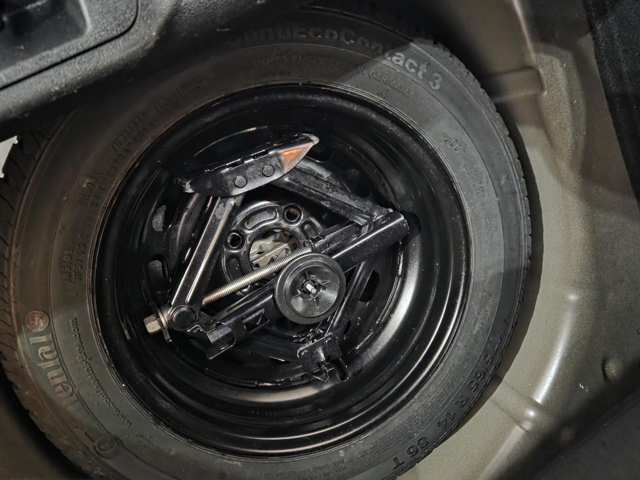 Ford Fiesta 1.5 EcoBlue 5 porte Plus