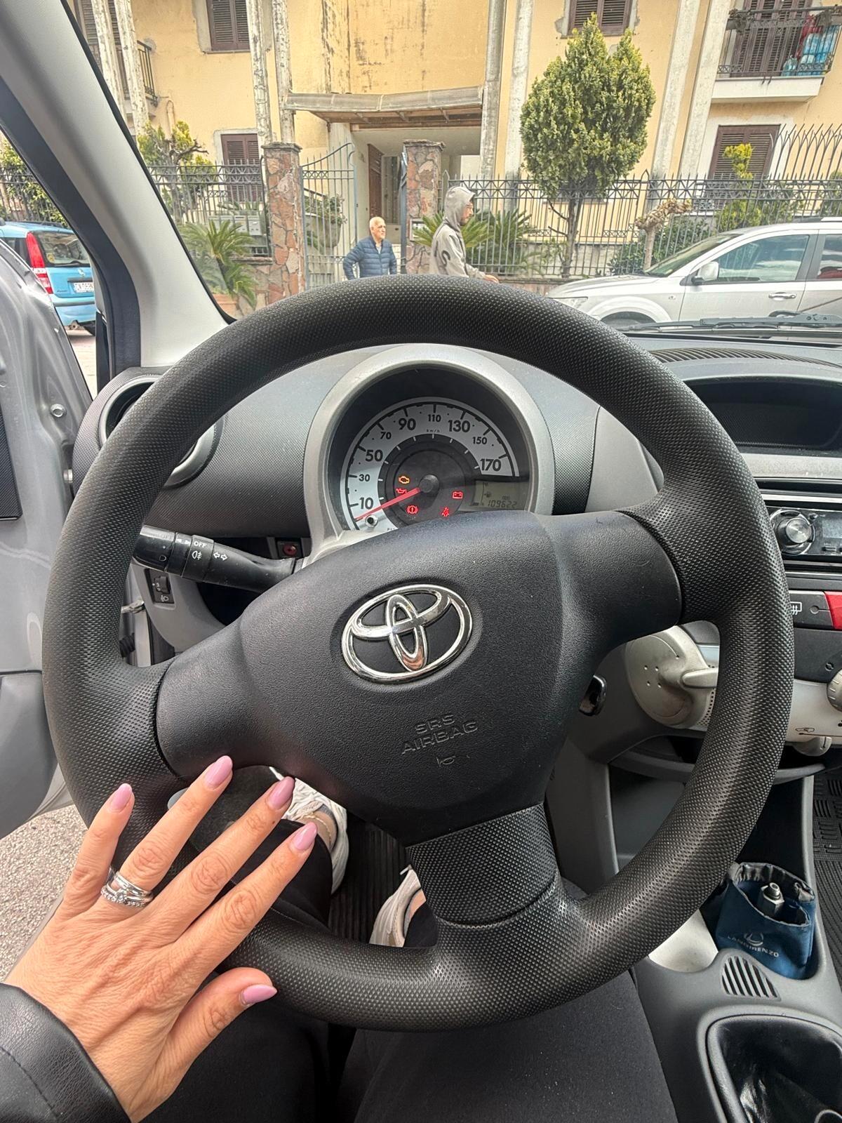 Toyota Aygo 1.0 12V VVT-i 5 porte Sol GPL