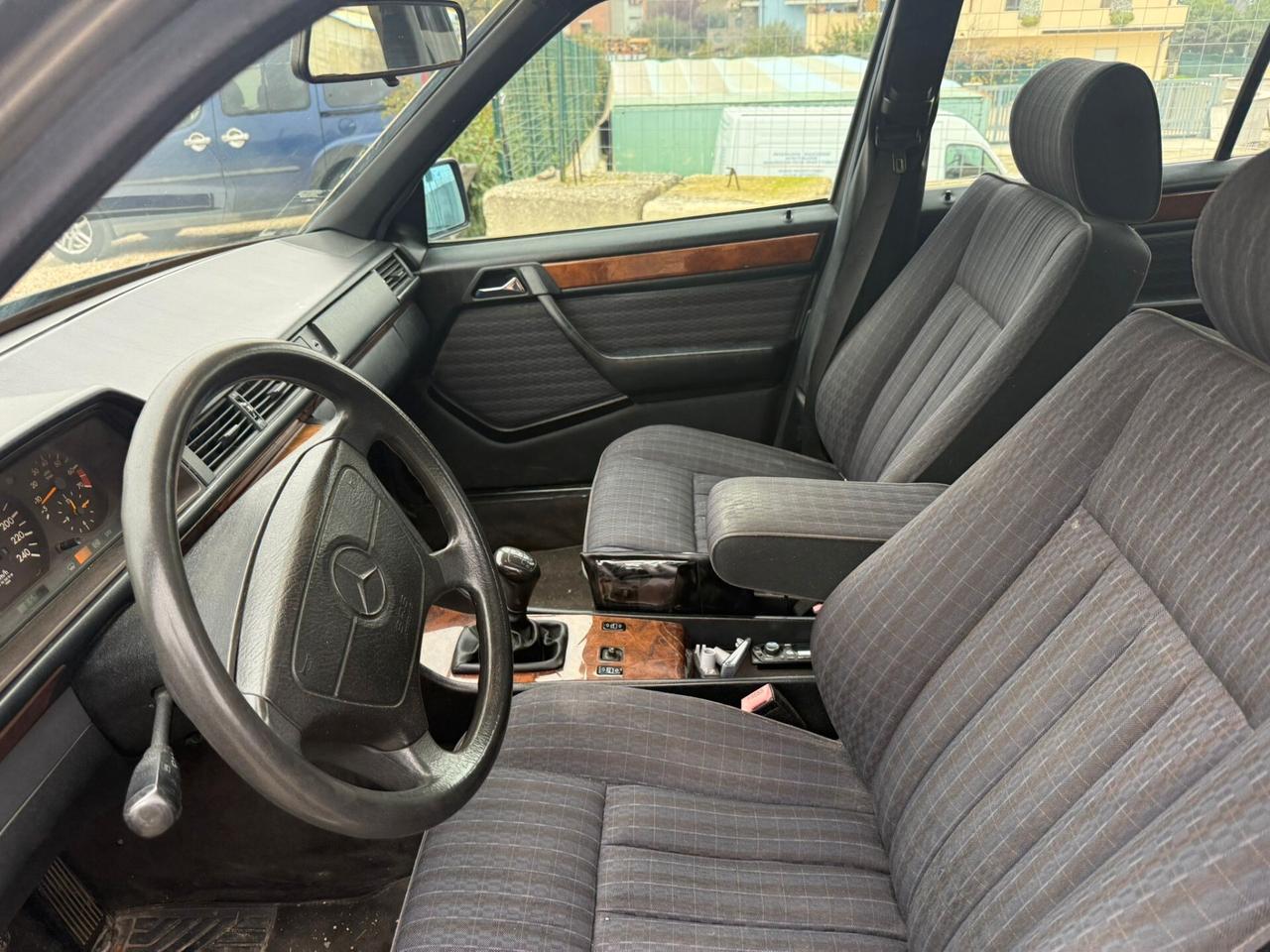 Mercedes-benz 200 e 16v gpl