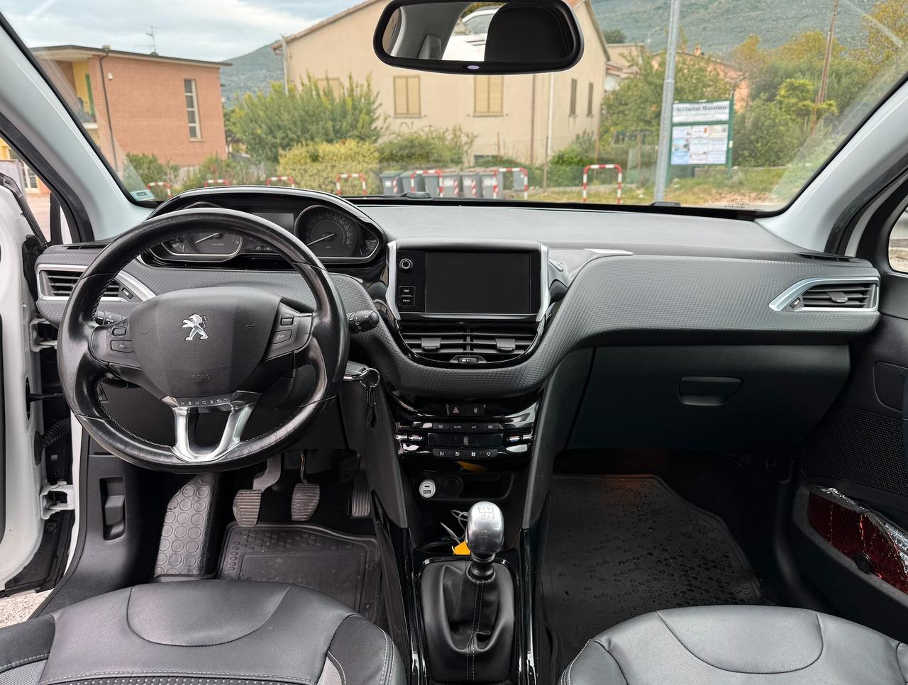 Peugeot 2008 BlueHDi 120 S&S Allure