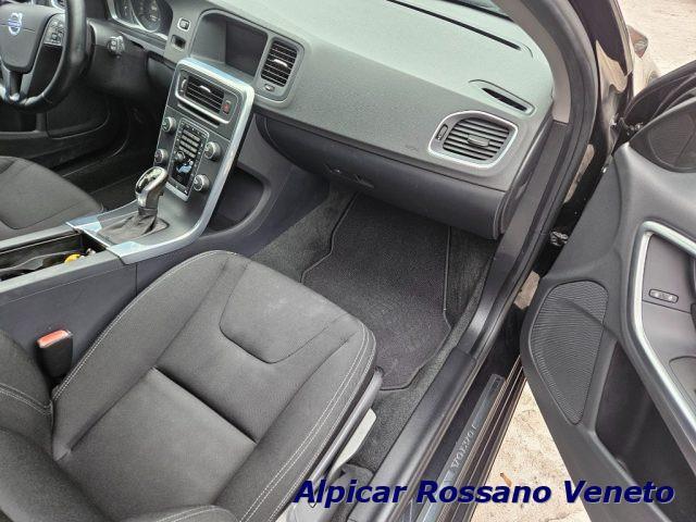 VOLVO V60 D2 1.6 Powershift Momentum