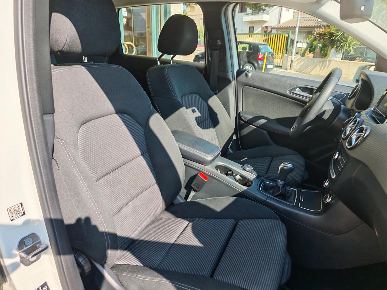 Mercedes-benz A 180 d Premium