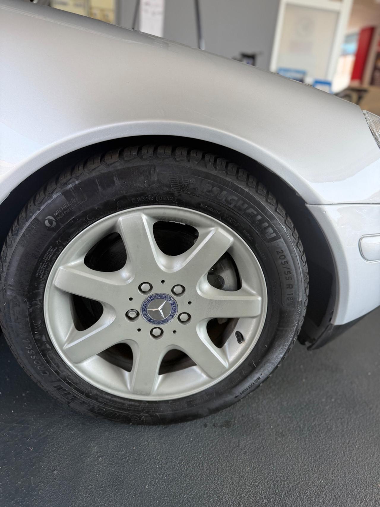 Mercedes-benz SLK 200 cat