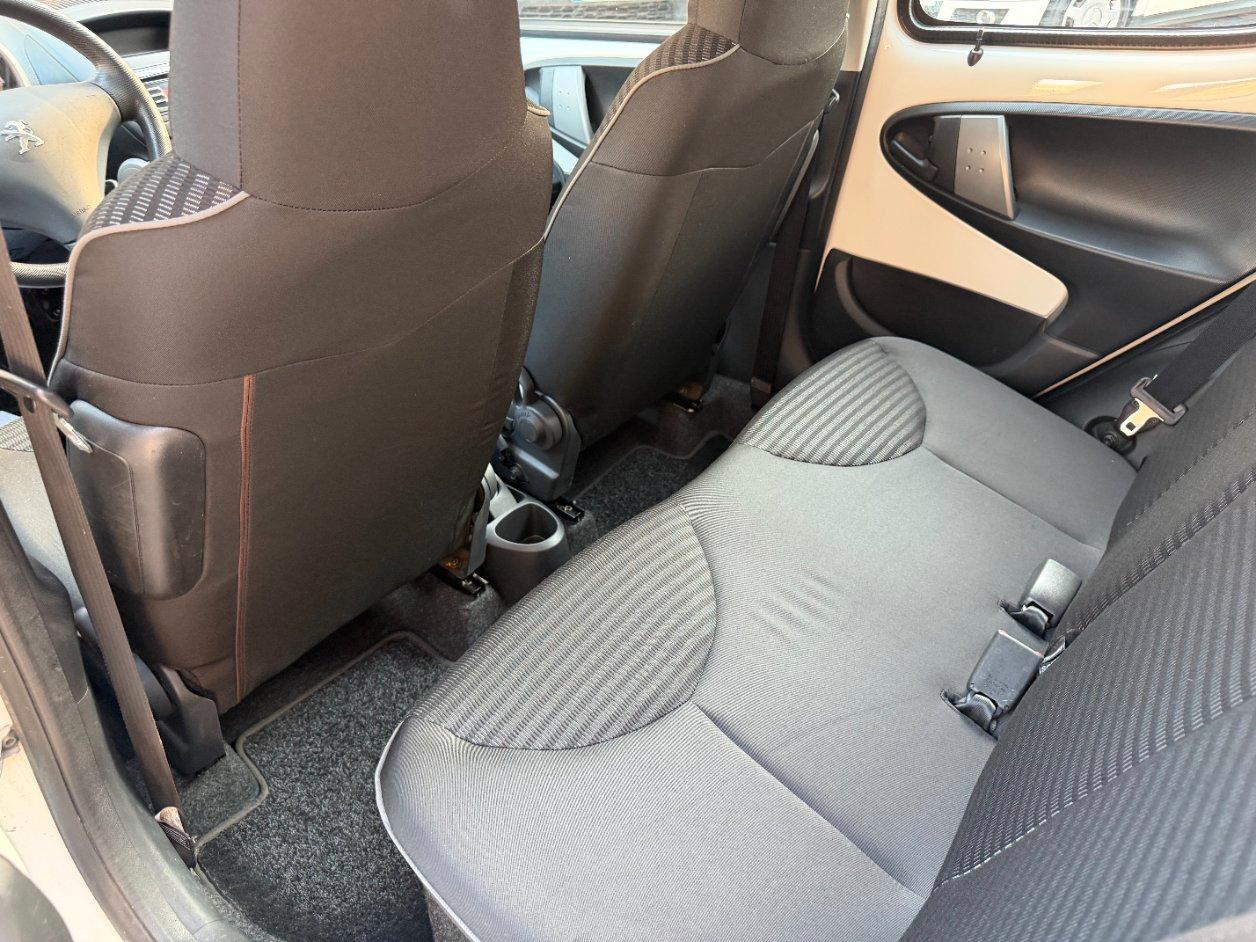 Peugeot 107 5 Porte 107 5p 1.0 12v Urban Move PRONTA CONSEGNA