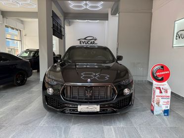 Maserati Levante V6 Diesel AWD 250cv Nerissimo Edition