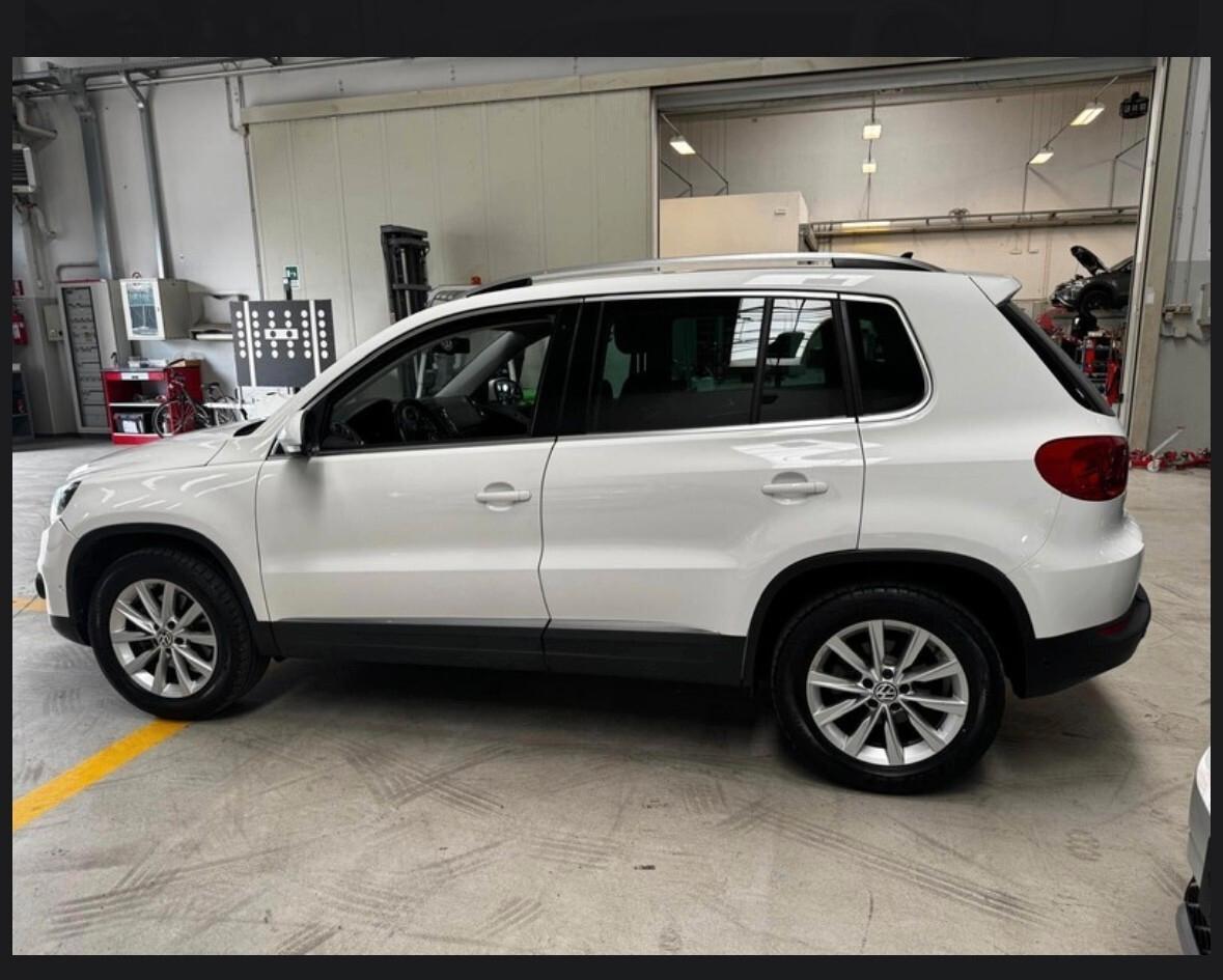 Volkswagen Tiguan 1.4 TSI 160 CV 4MOTION Sport & Style 65.000 KM UNIPROP.