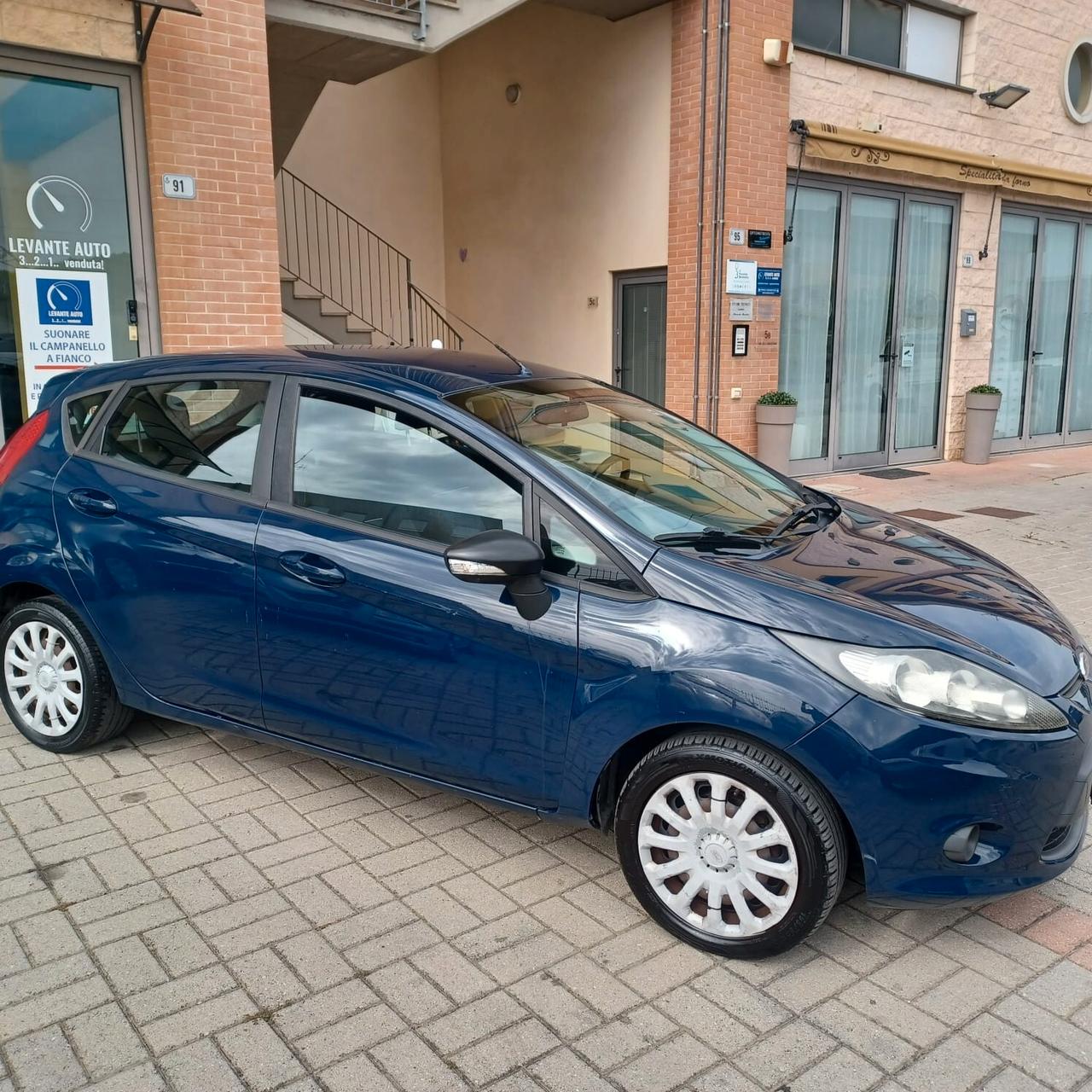 FIESTA 1.4 TDI NEOPATENTATI CON DISTRIBUZIONE E FRIZIONE NUOVI