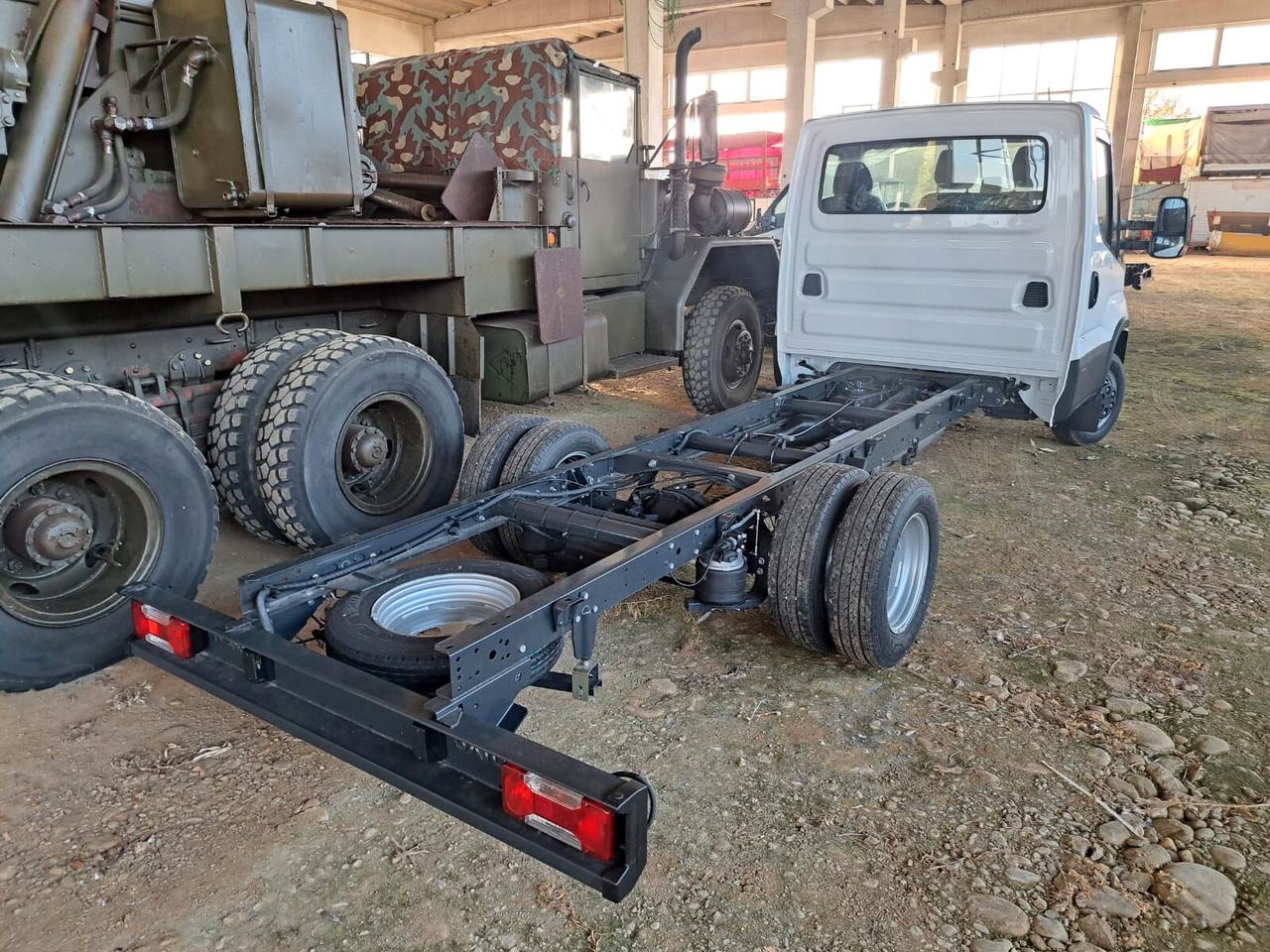 Carro attrezzi IVECO DAILY 35C18 sospensioni pneumatiche