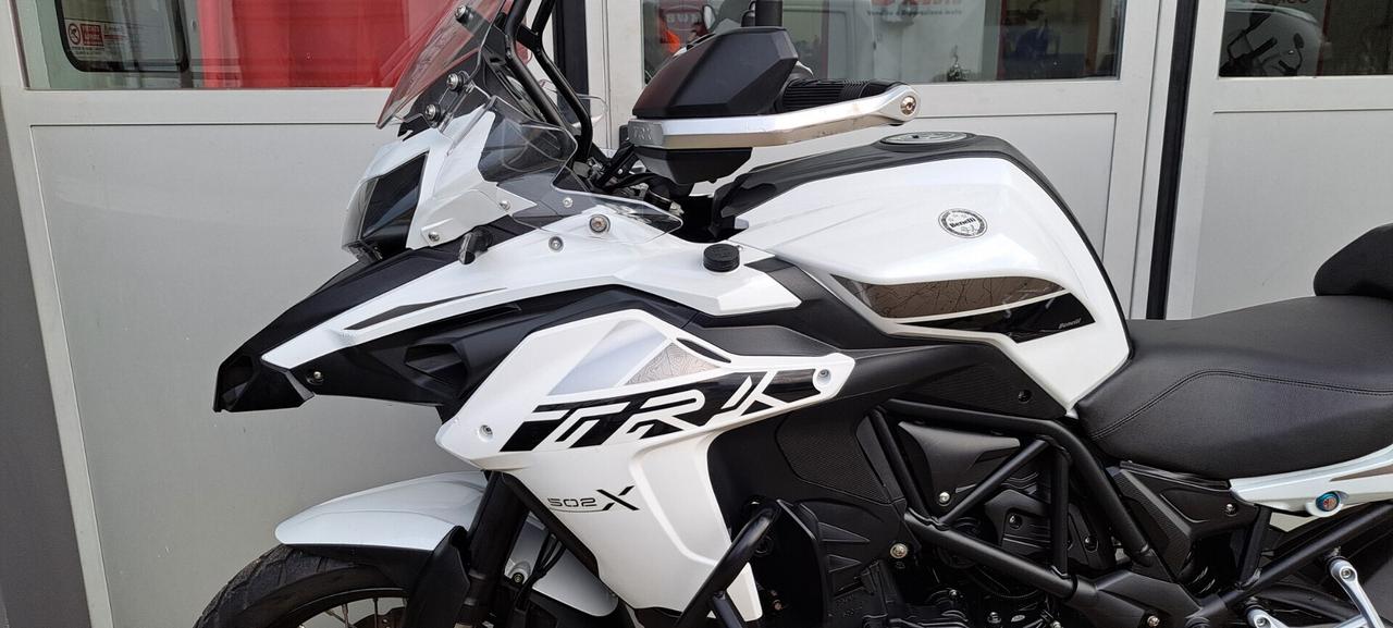 Benelli TRK 502