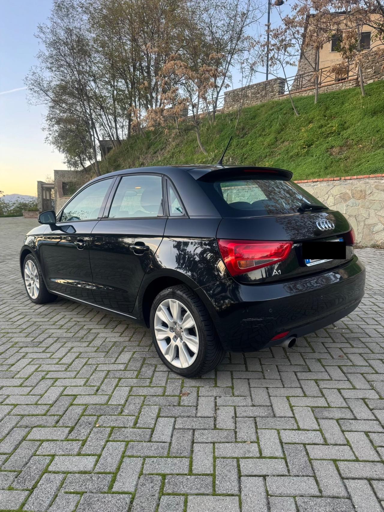 Audi A1 1.6 Diesel 90Cv 2014
