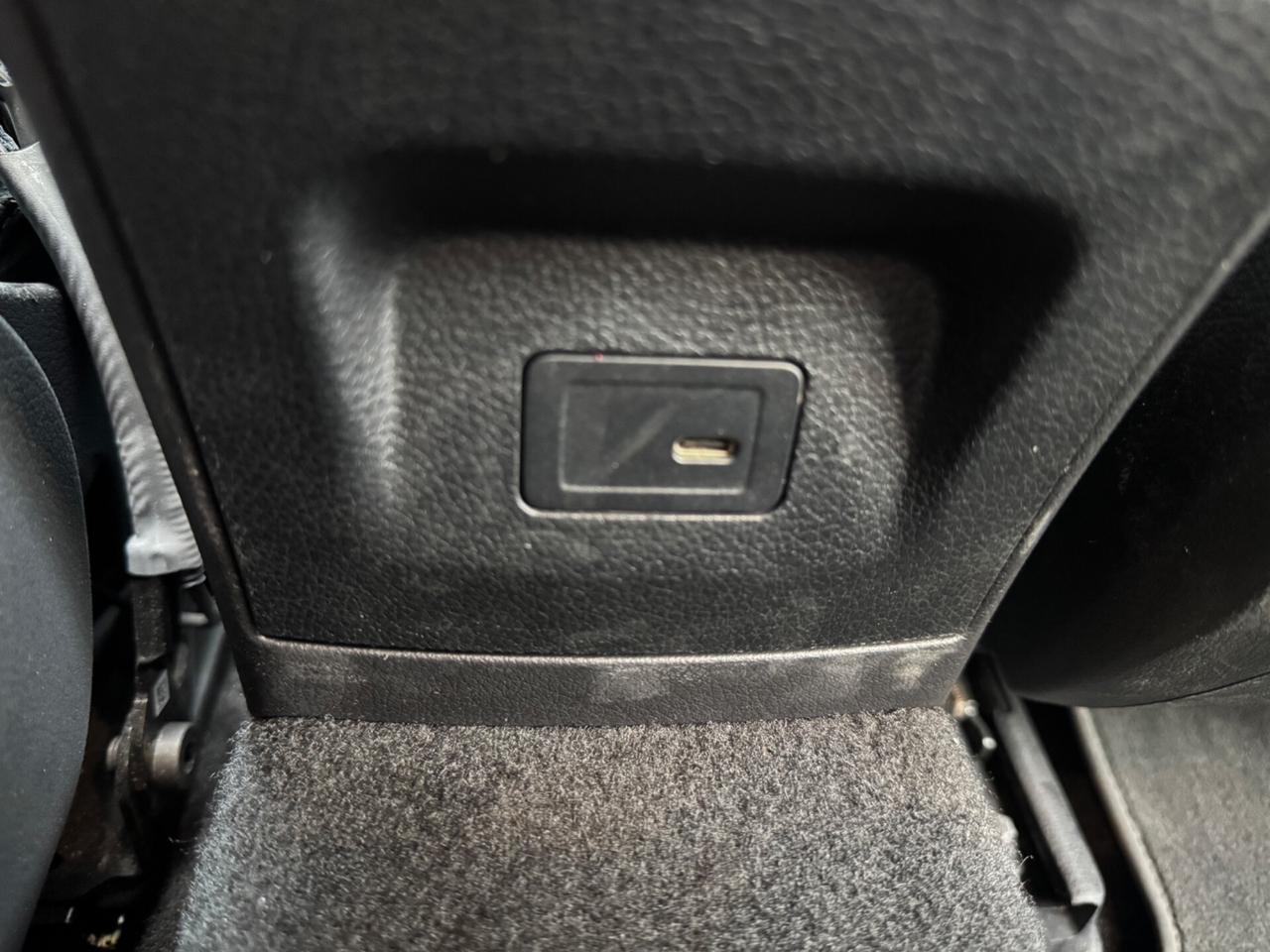 Mercedes-benz CLA 250 Automatic 4Matic Premium