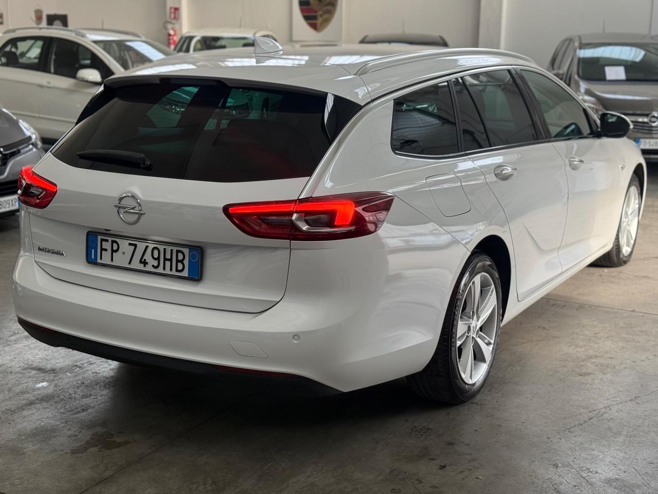 Opel Insignia 1.6 CDTI 136 CV aut.Sports Tourer Innov.
