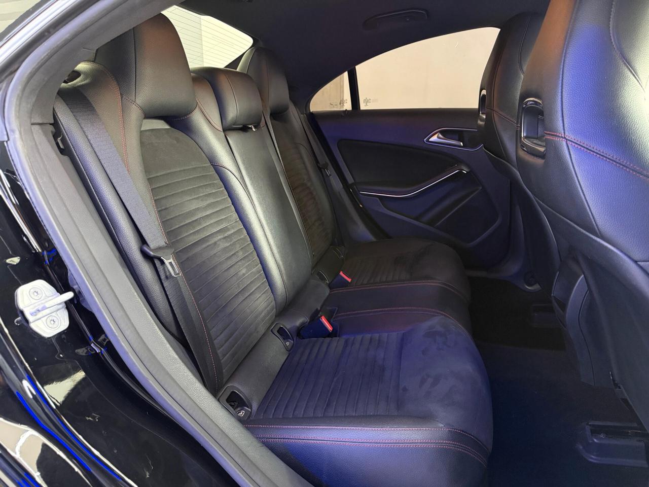 Mercedes-benz CLA 200 d Premium AMG