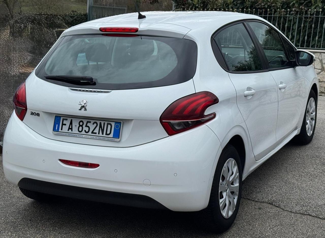 Peugeot 208 1.4 HDi 68 CV 5 porte Active