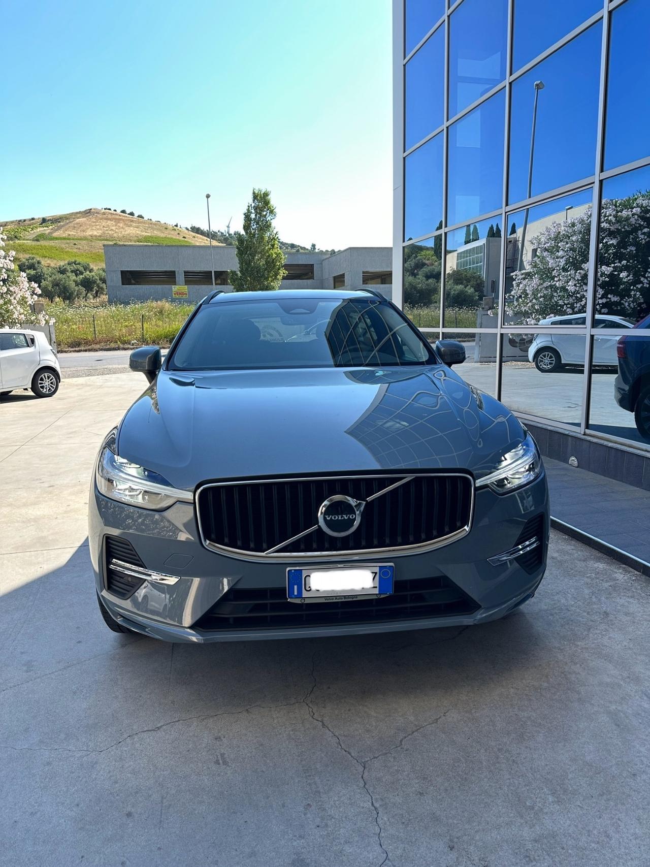 Volvo XC 60 XC60 B4 (d) AWD Geartronic Momentum