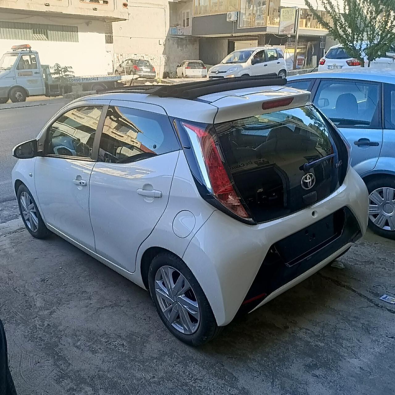 TOYOTA Aygo 2ª serie - 2016 KM SOLO 68000 CABRIO PREZZO RIBASSATO