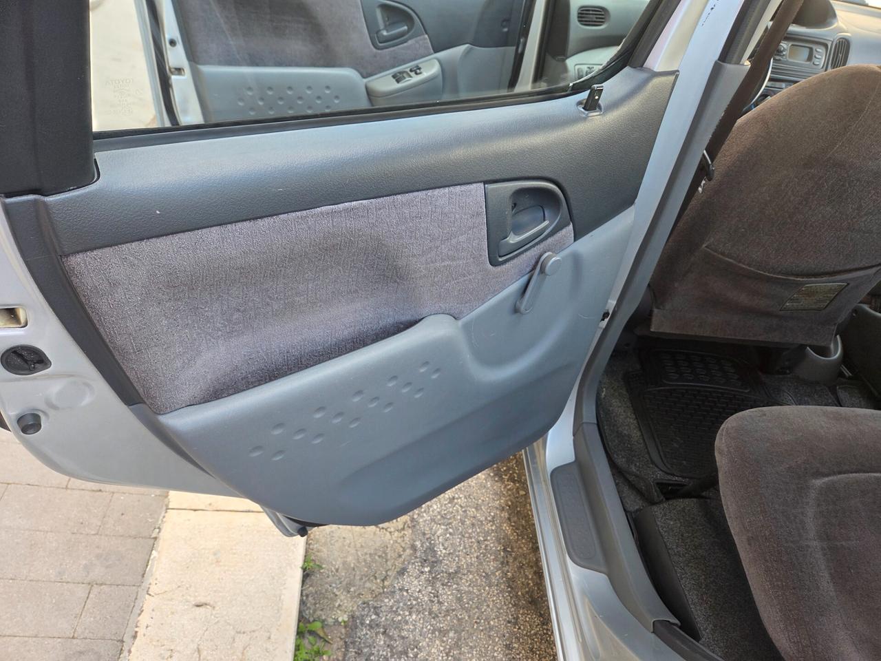 TOYOTA YARIS VERSO 1.3 BENZ GPL VALIDO FINO AL2032