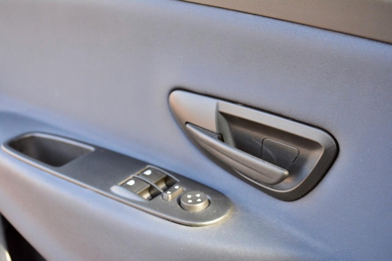 Lancia Ypsilon 1.0 FireFly 5 porte S&S Hybrid Gold