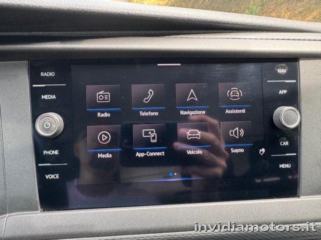 VOLKSWAGEN Caravelle T6.1 9 POSTI-NAVIGATORE