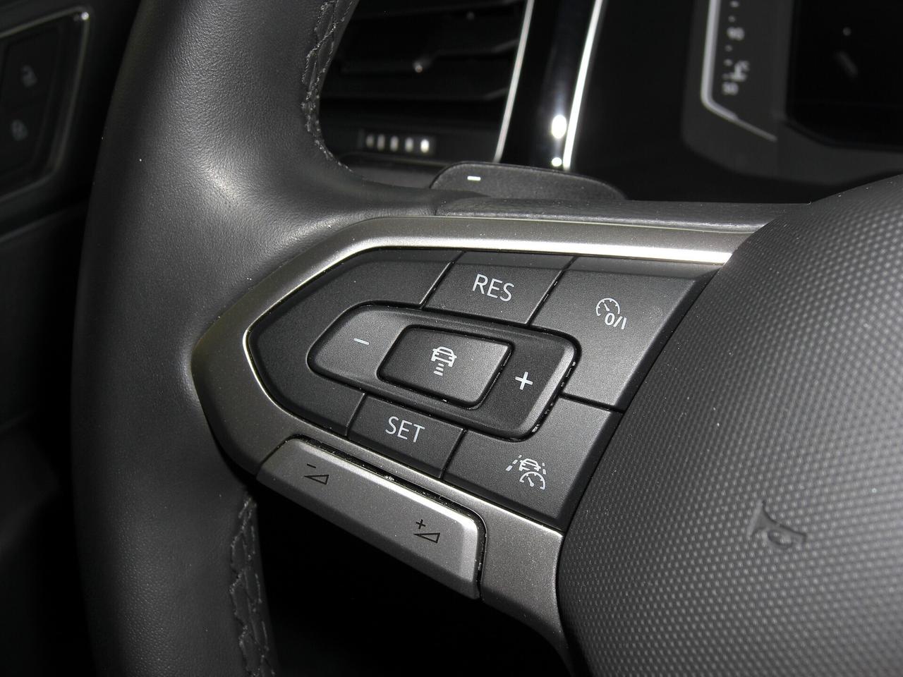 Volkswagen Taigo 1.5 TSI ACT 150 CV DSG R-Line