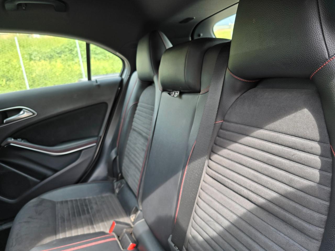 Mercedes-benz A 180 d Premium Amg