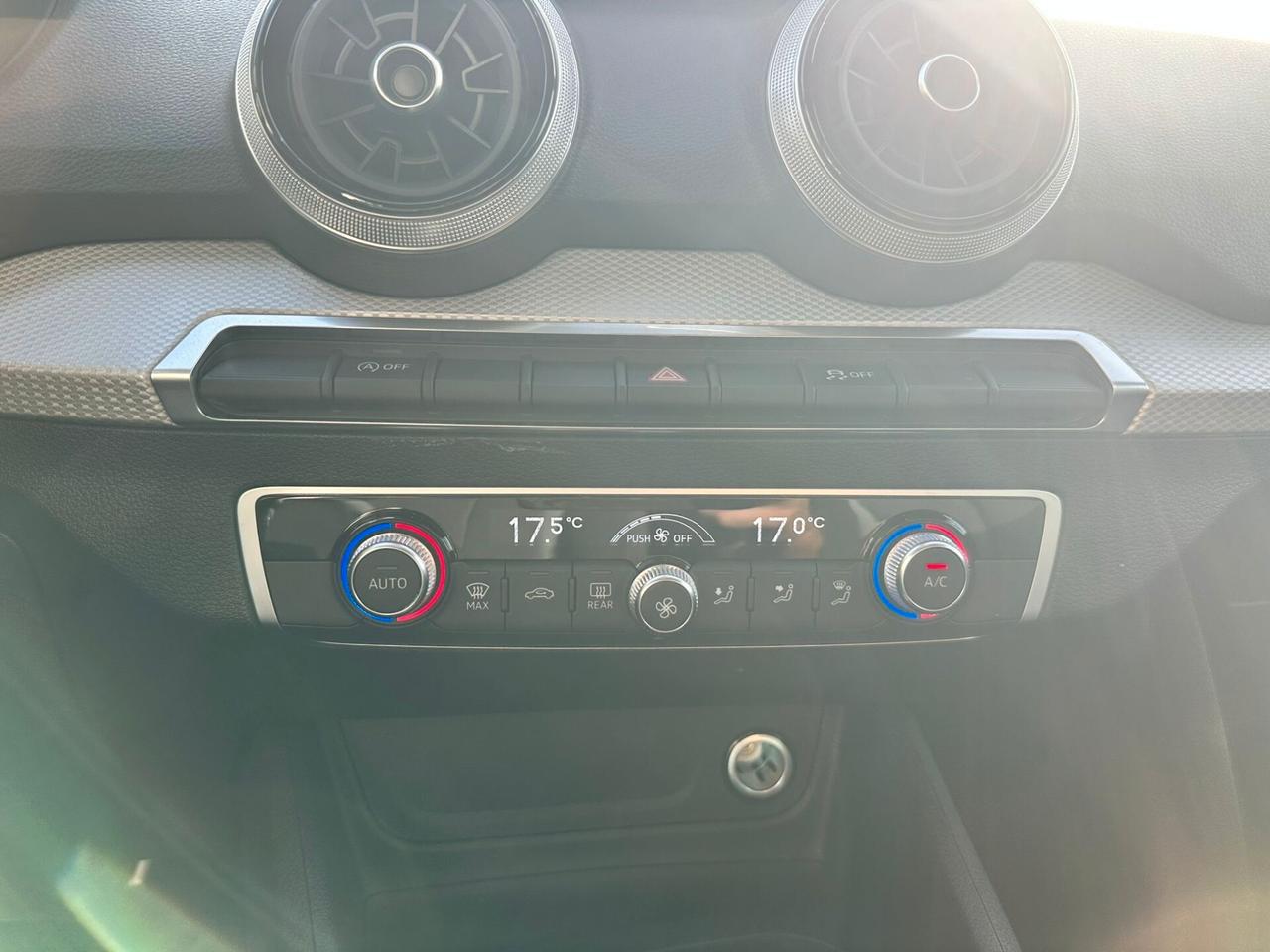 Audi Q2 35 TDI S tronic line Edition