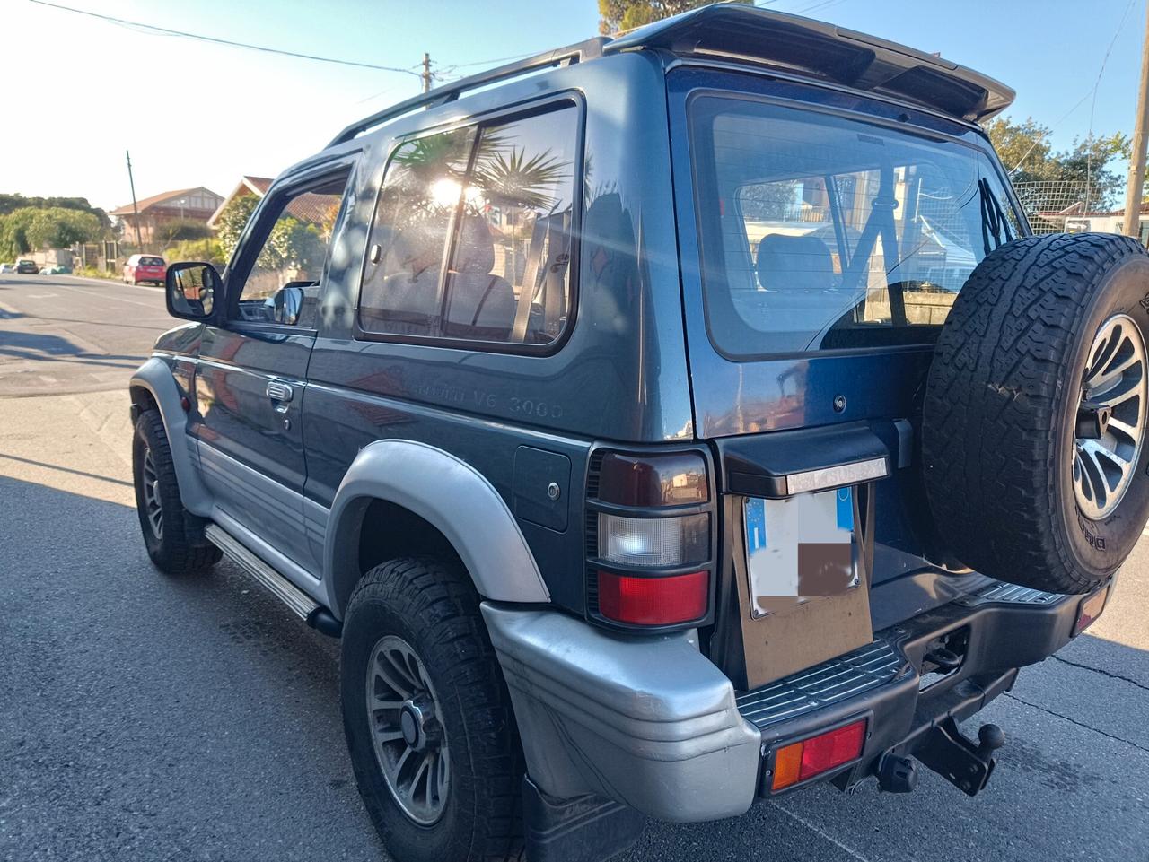 Mitsubishi Pajero V6 GLS 3.0 cc ASI