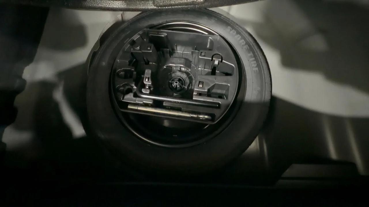 Peugeot 208 Hybrid 110 e-DCS6 GT