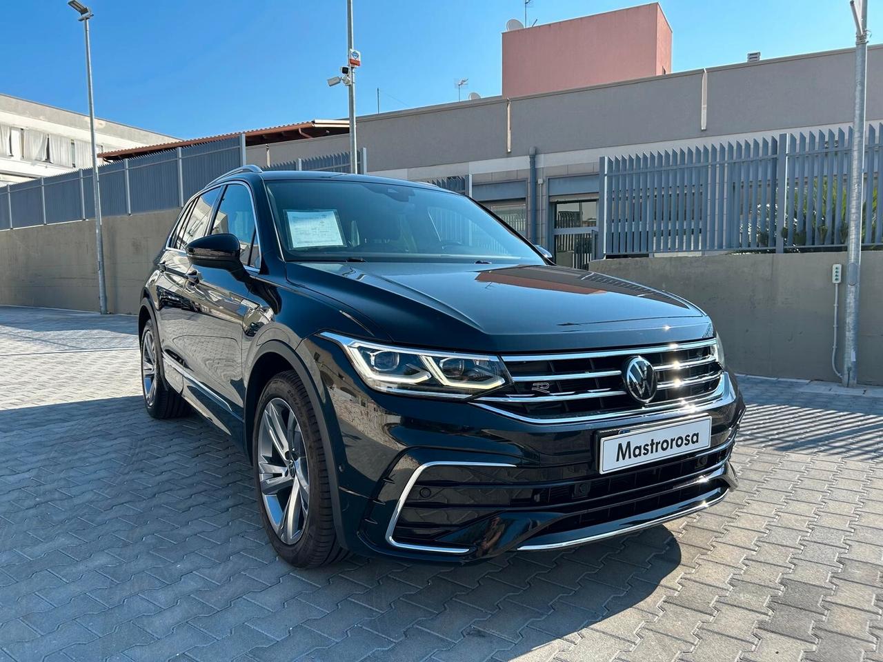 Volkswagen Tiguan 2.0 TDI 150 CV SCR DSG R-Line