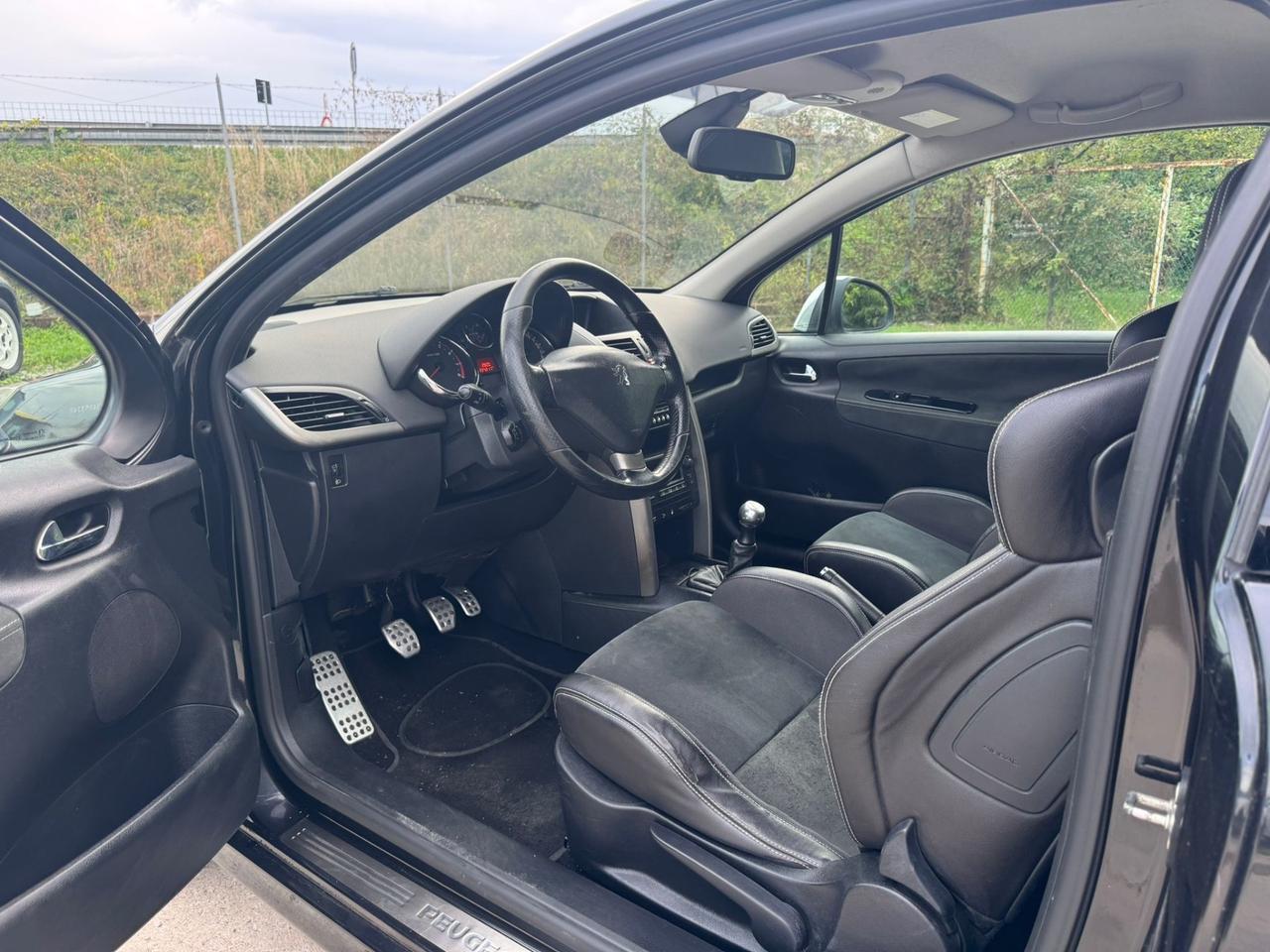 Peugeot 207 1.6 THP 175CV 3p. GTi