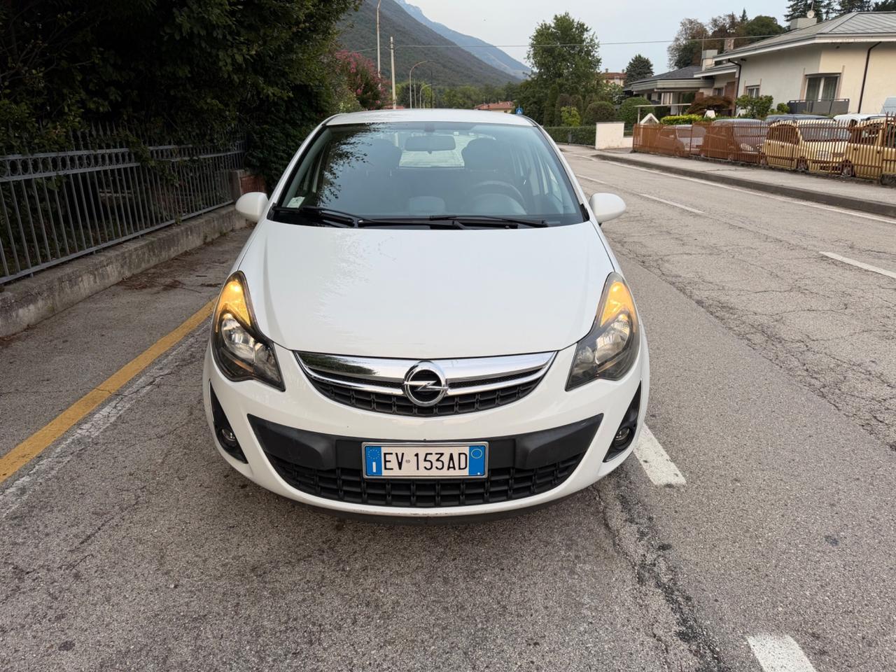 Opel Corsa 1.2 85CV 5 porte GPL-TECH Edition