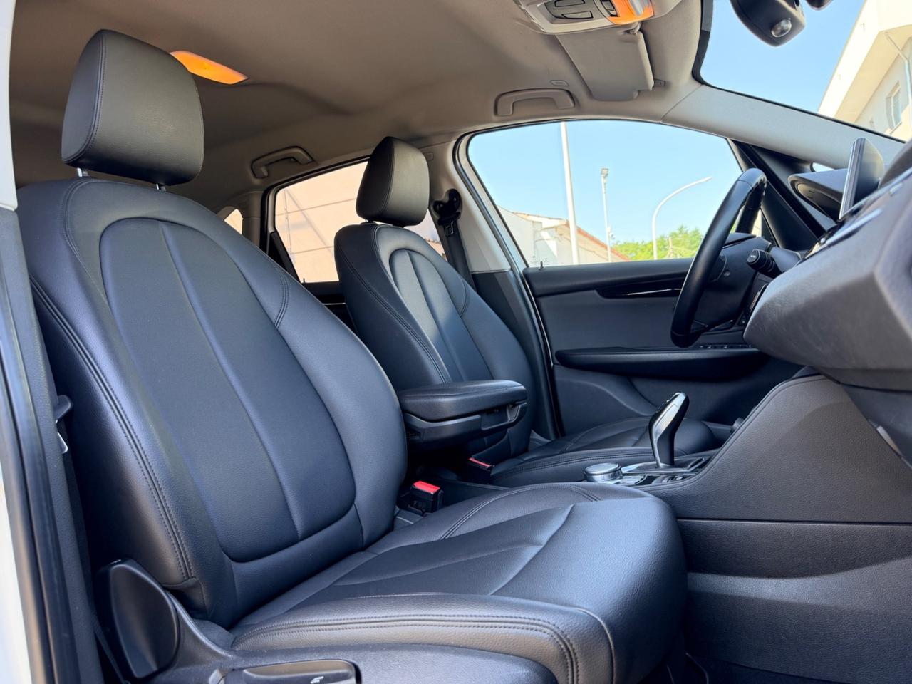 Bmw 2er Active Tourer 220d Luxury aut.