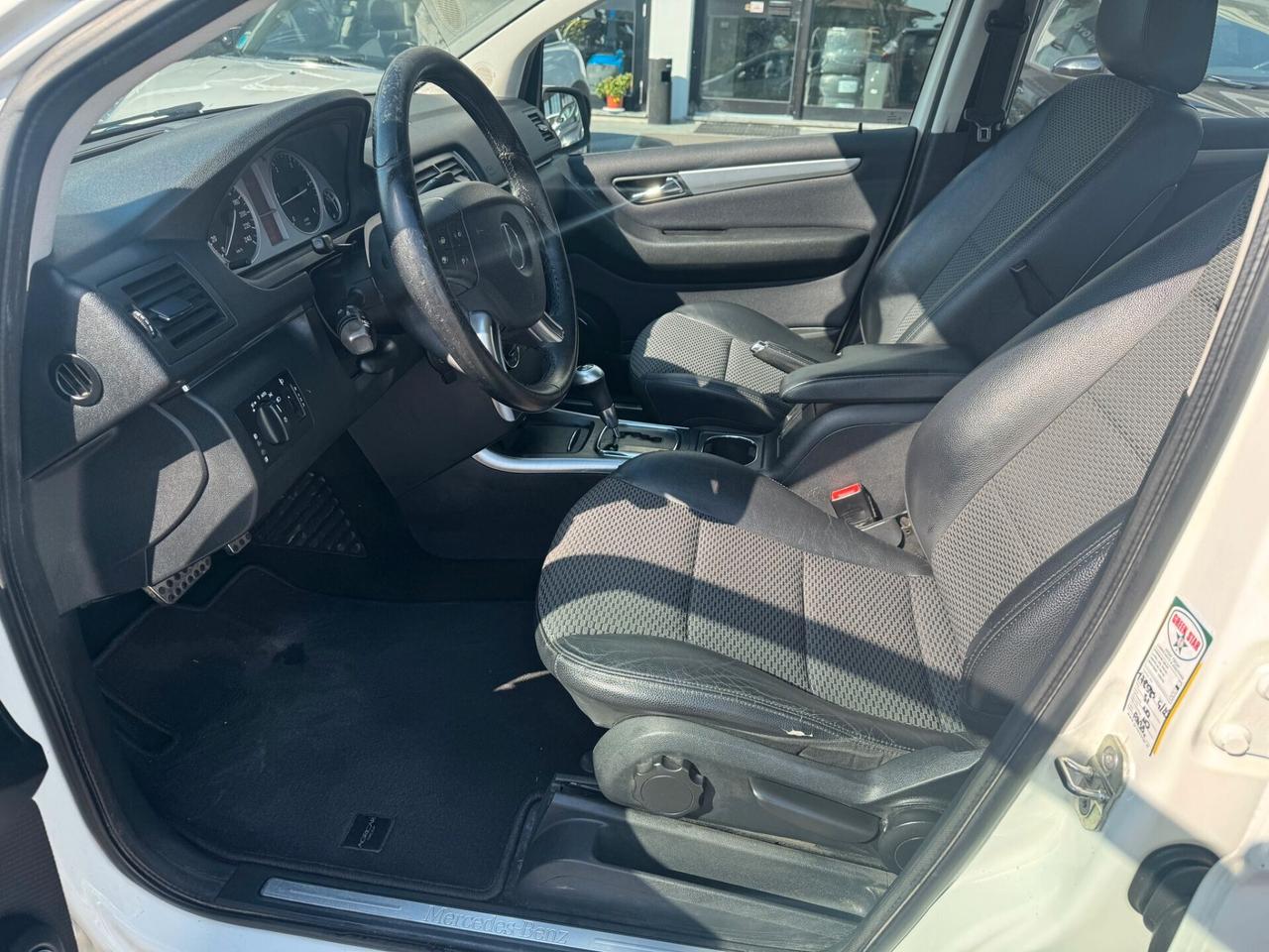 Mercedes-Benz B 200 T245 cdi Premium*AUTOMATIC*PELLE*NAVI*