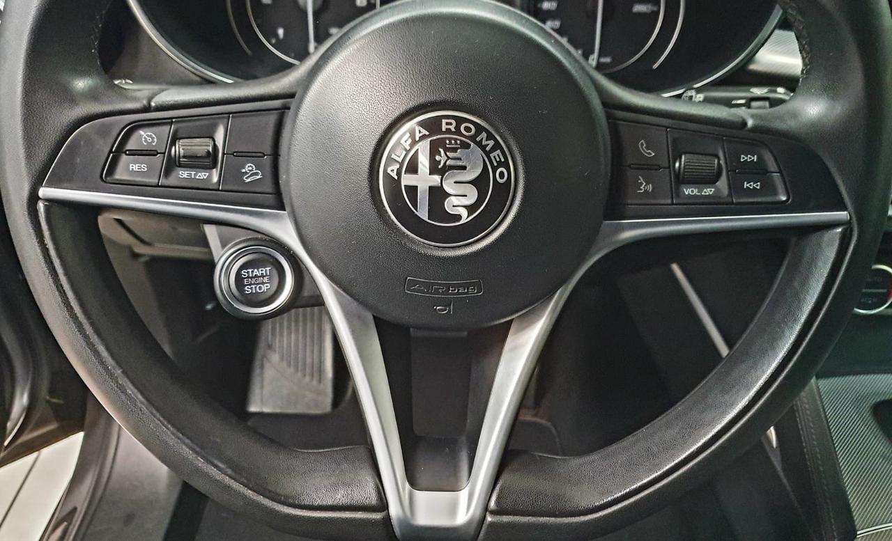 Alfa Romeo Stelvio 2.2 Turbodiesel 210 CV AT8 Q4 Business