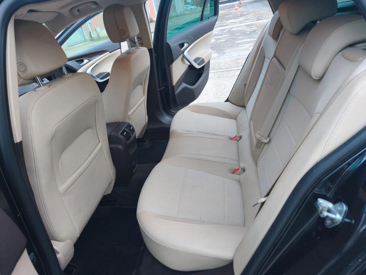 Opel Insignia Sw 2013----2.0 Diesel Automatica