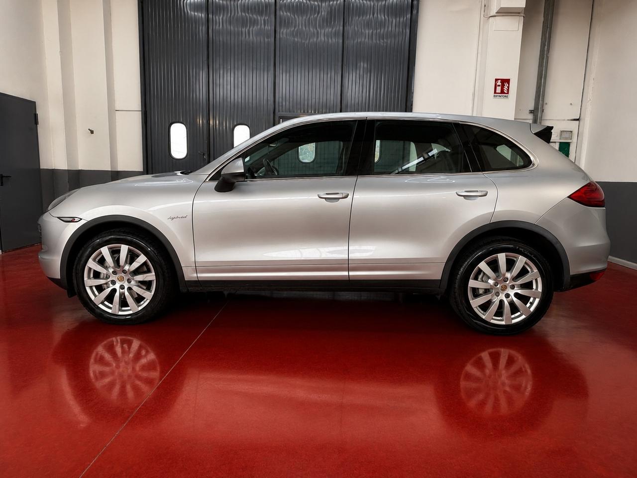 Porsche Cayenne 3.0 e-hybrid