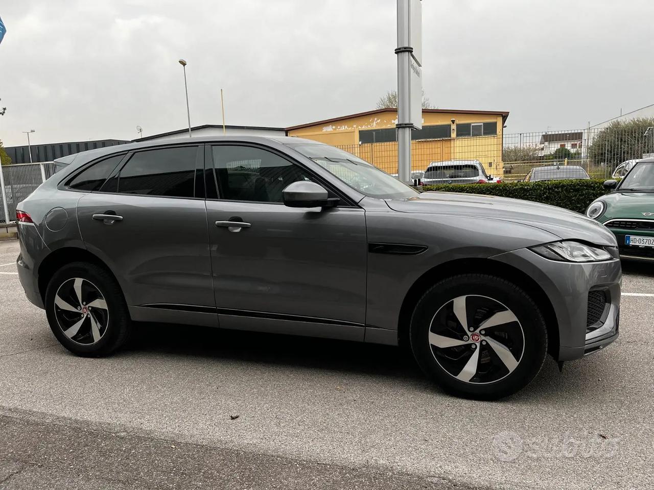 JAGUAR F-PACE 2.0 D 204CV AWD AUT.R-DYNAMIC S