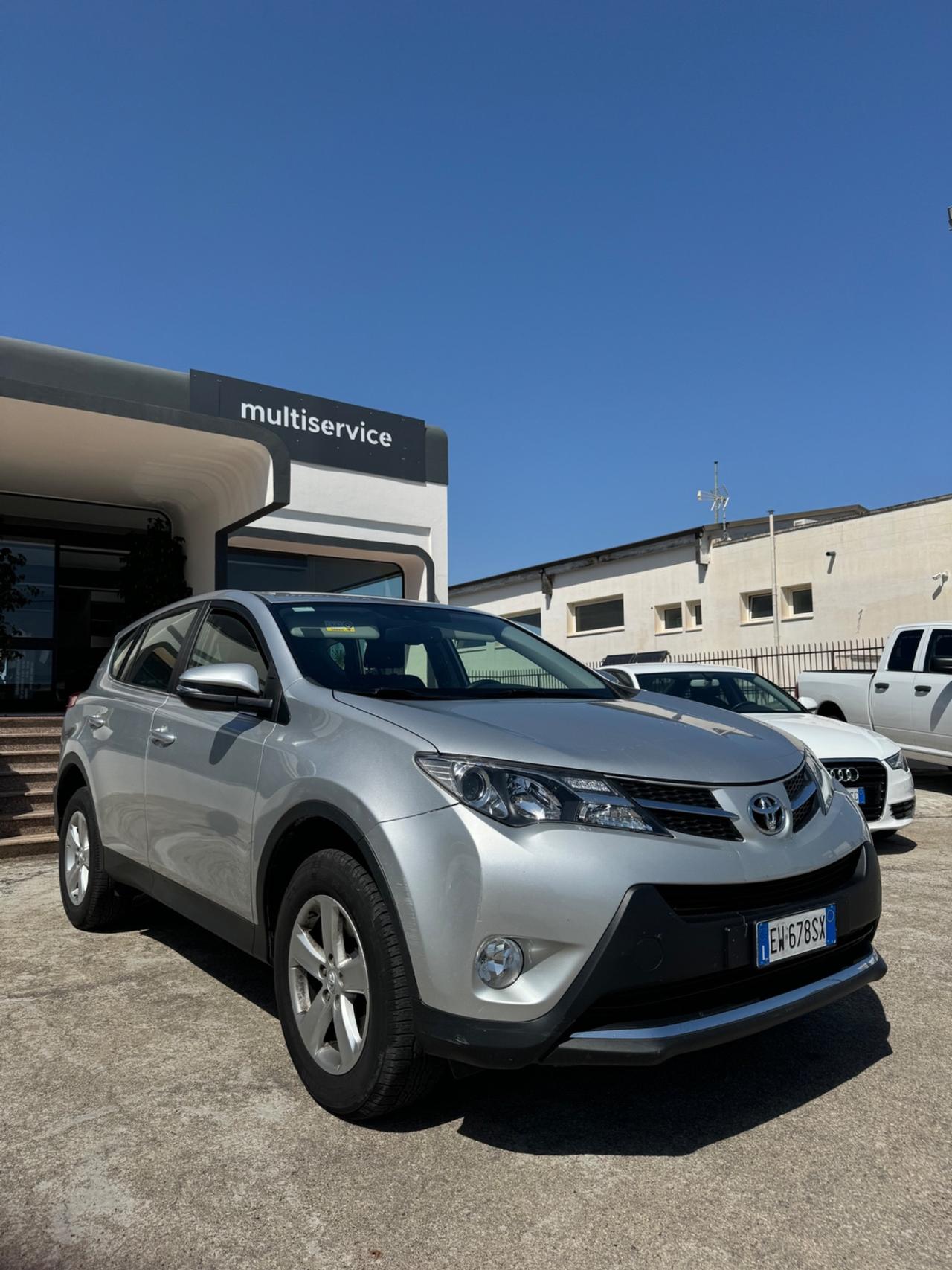 Toyota RAV 4 RAV4 2.0 D-4D 4WD Style White Ed.