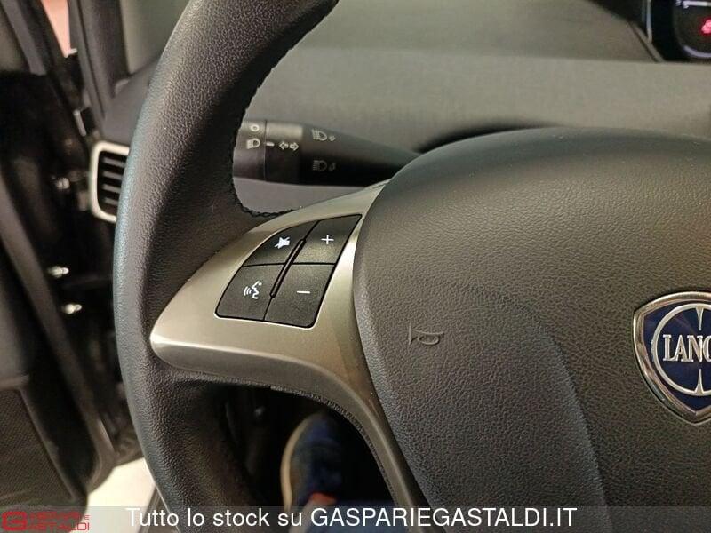Lancia Ypsilon 1.0 FireFly 5 porte S&S Hybryd Gold