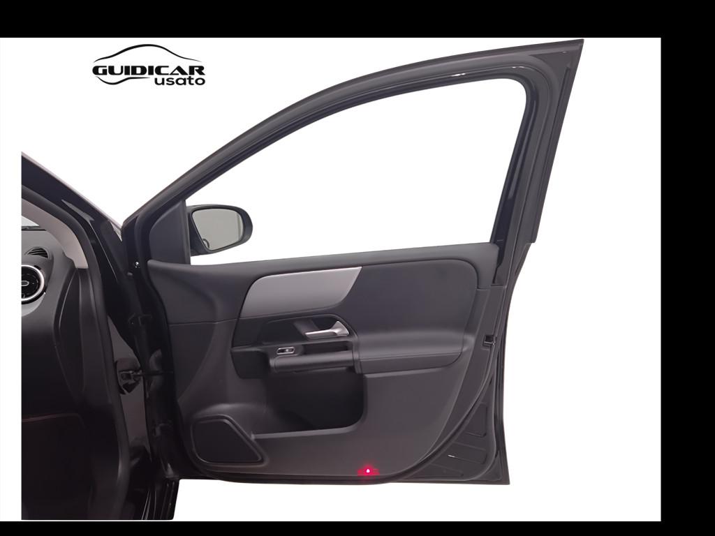 Mercedes-Benz Classe B - W247 2018 - B 180 d Sport auto