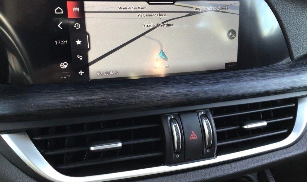ALFA ROMEO STELVIO 2.2 190Cv AT8 Q4 - Led Navi