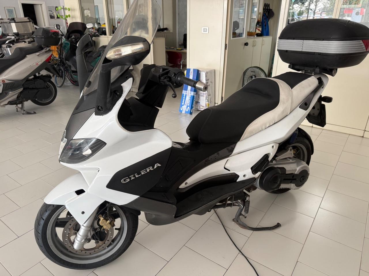 Gilera Nexus 500 Bauletto