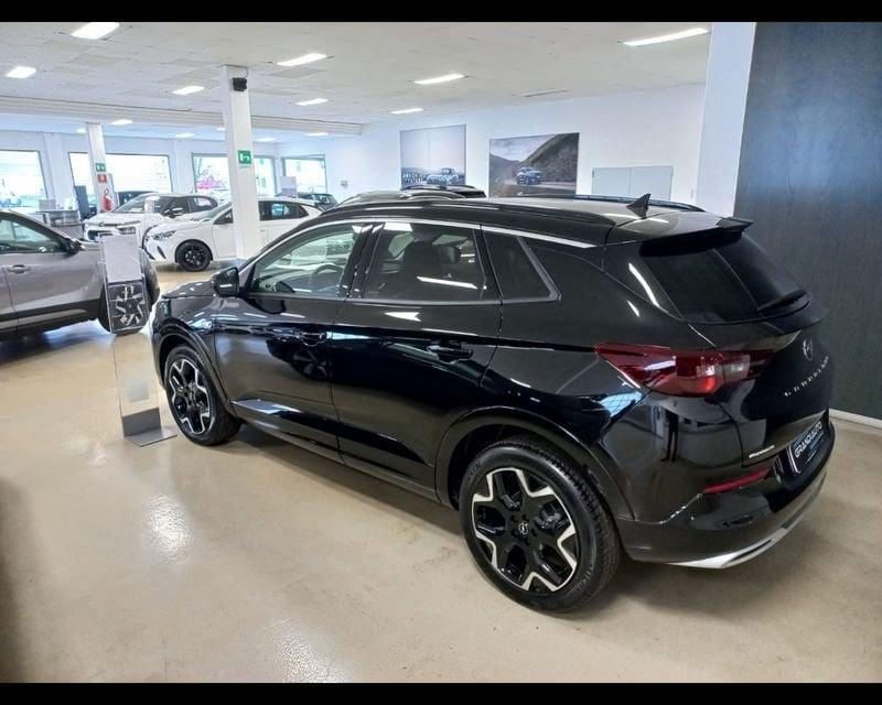 Opel Grandland Business Elegance 1.5 130cv AT8