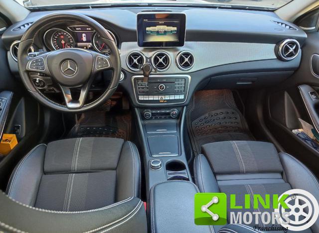 MERCEDES-BENZ GLA 200 d Automatic 4Matic Sport