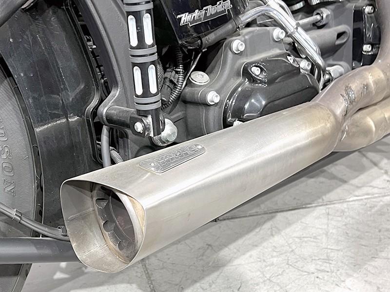 Harley Davidson Softail Blackline 1584