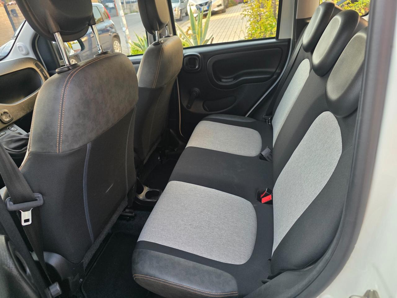 Fiat Panda 1.0 FireFly S&S Hybrid City Cross