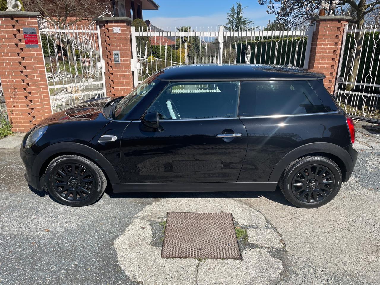 Mini 1.5 Cooper 3 porte Auto, Garantita