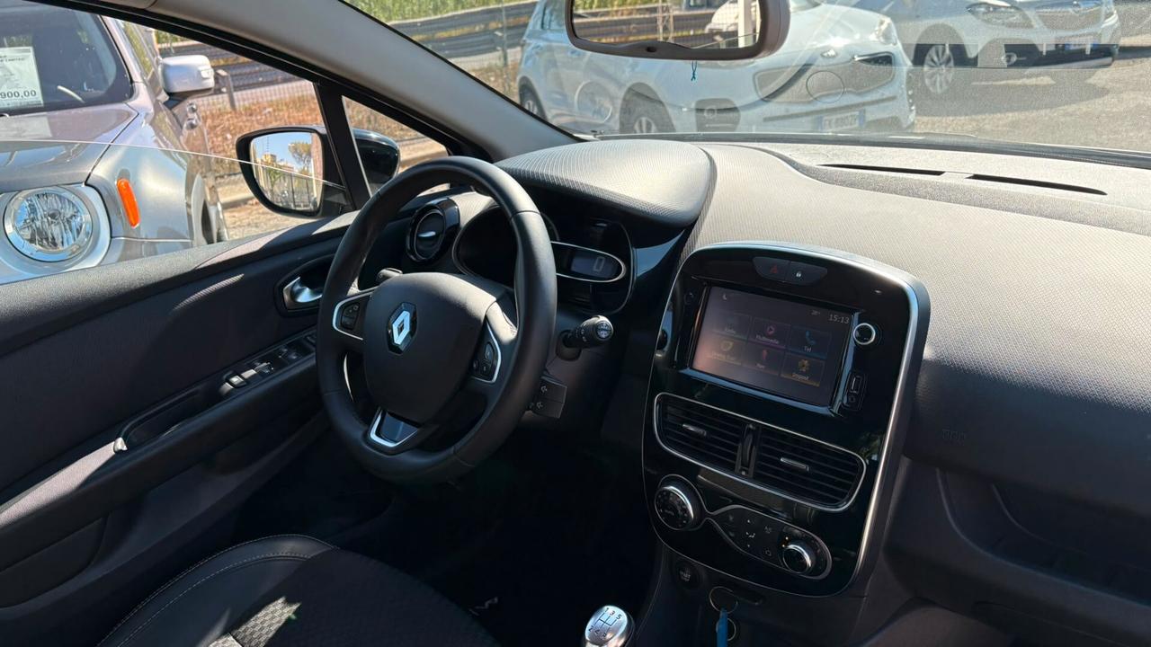 Renault Clio dCi 8V 75 CV 5 porte Moschino Intens