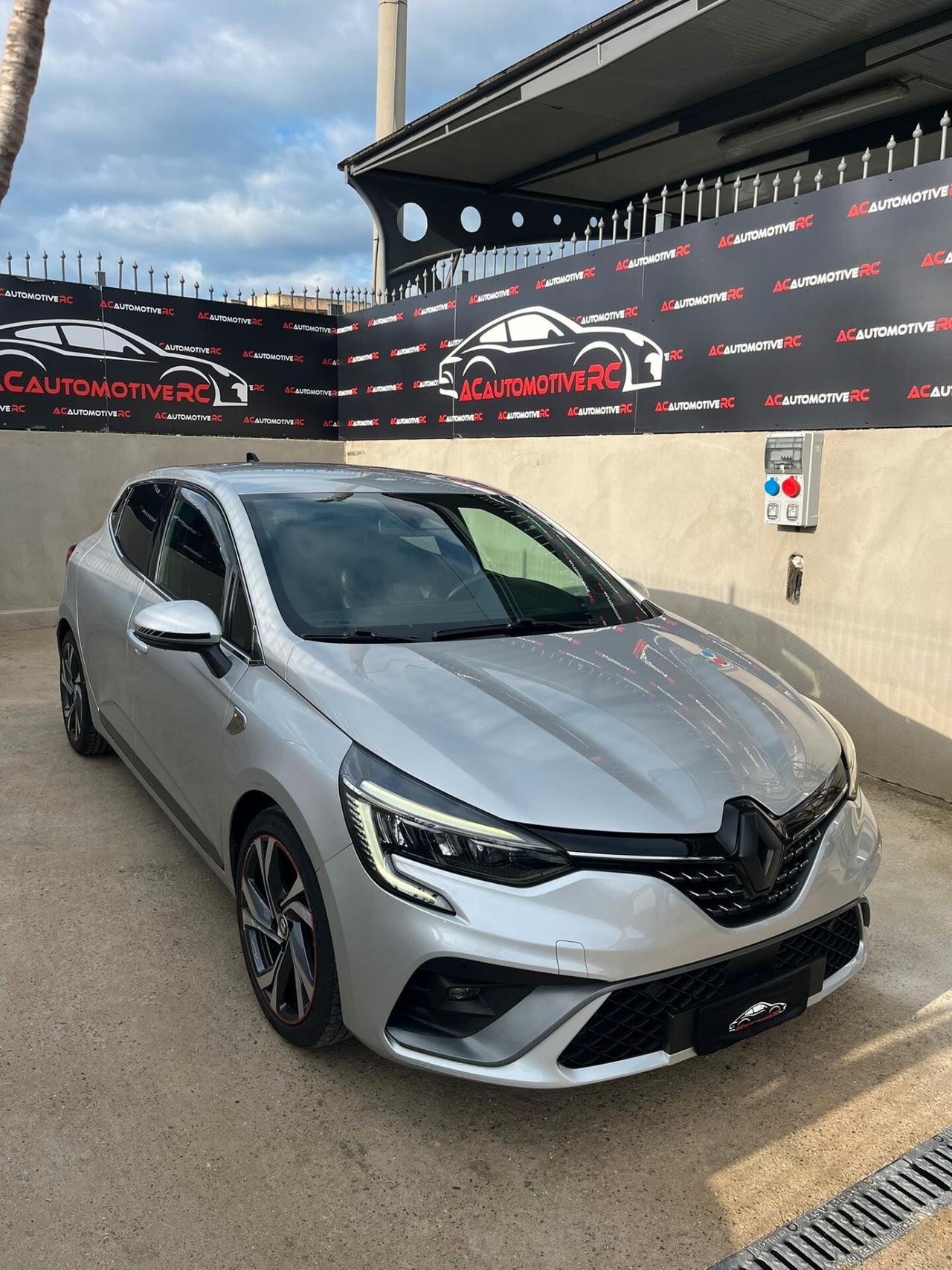 Renault Clio Full Hybrid E-Tech 140 CV 5 porte R.S. Line